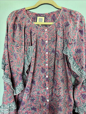 Bell by Alicia Bell Floral Blouse Pink & Purple Large Like New